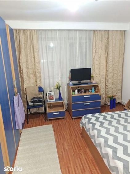 Inchiriez apartament 3 camere - 8