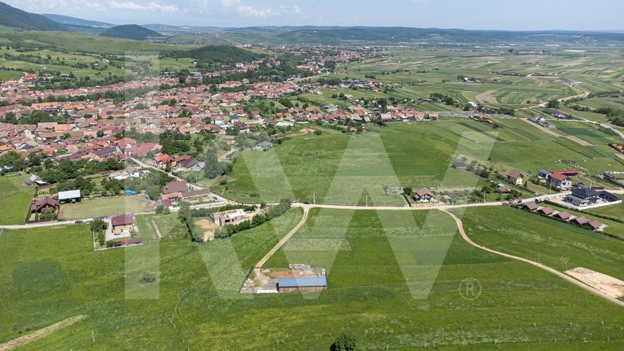 Teren cu peisaj spectaculos in Gura Raului – munte, aer curat, libertate - 11