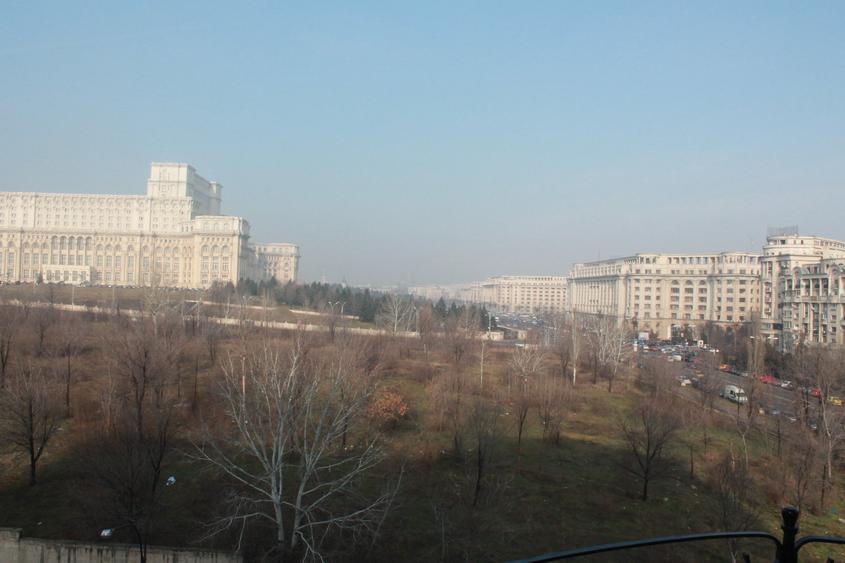 Vanzare apartament 3 cam  vedere casa Poporului ,mobilat și utilat - 1