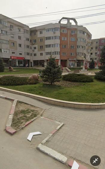 Navodari central spatiu comercial din construcție 2 intrari 2 loc parcare 380 - 1