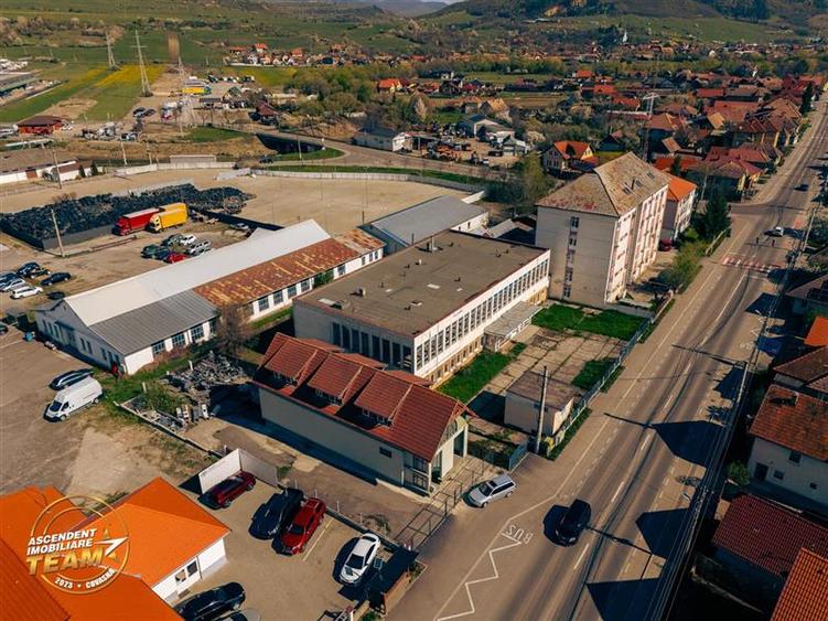 Spațiu comercial, de 290 mp, în Central