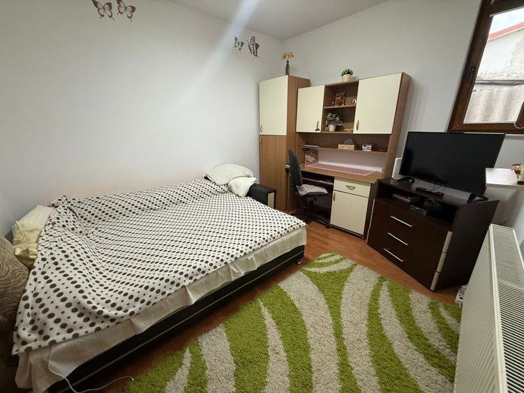 Garsoniera de vanzare, etaj 1 in vila, centrala gaz - 6