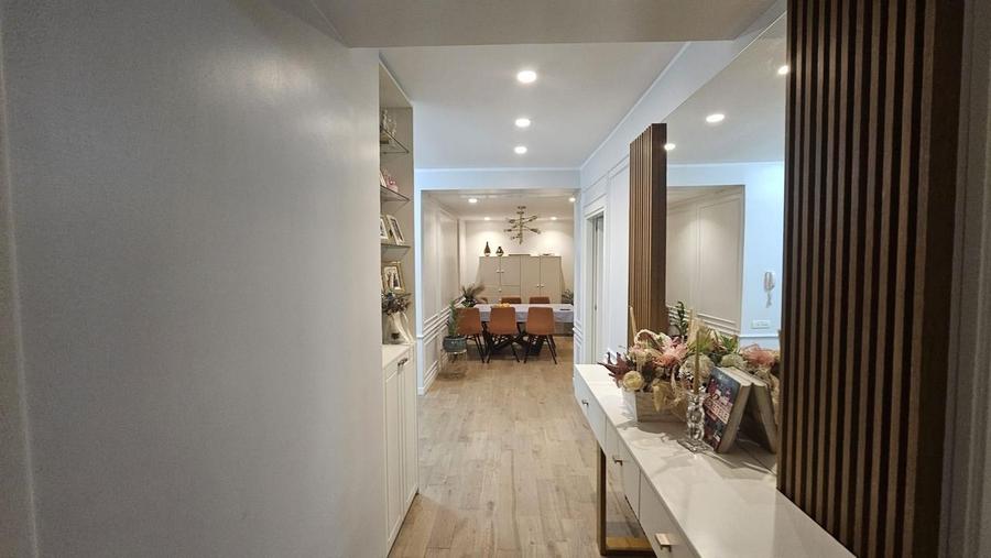 APARTAMENT MOBILAT LUX ZONA  INEL 1 - 7