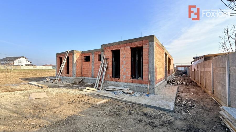 Duplex pe parter, 3 camere - toate utilitatile in Ghiroda - 2