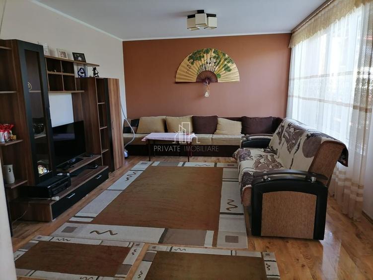 Casa De Vanzare, Zona Selgros, Ernei - 1