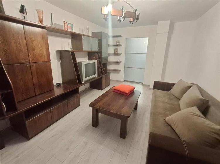 Apartament 3 camere decomandat pivnita zona Strand - 17