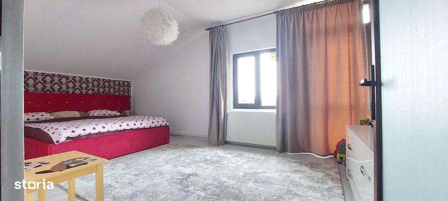 Casa spa?ioasa cu piscina ?i teren 1507 mp in Sat Costi - 11