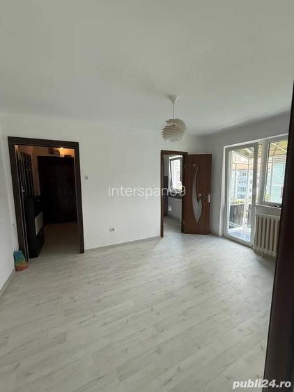 Apartament cu doua camere Apartament cu doua camere