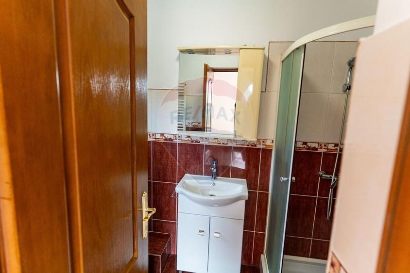 Vila /Pensiune 6 camere in Cristur, jud Hunedoara - 31