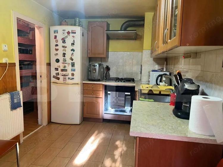 Vand casa cu 3 camere singur in curte p+m in Dambul Pietros - 7