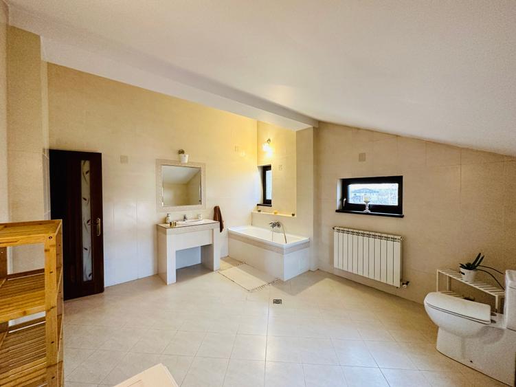 Vilă | 7 Camere |  Ds+P+1E+M | Teren 1346mp | Ieșire la Lac | Comuna Berceni - 48