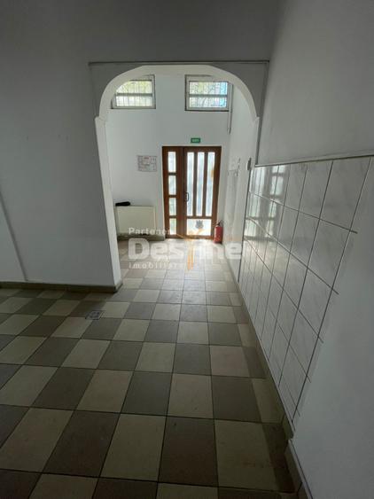 Spațiu comercial de vânzare – Bd. Timișoara, parter bloc - 4