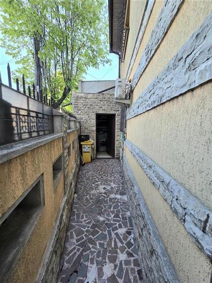 Apartament 4 Camere in Vila, Curte si Intrare Separata, Zona Andrei Saguna - 31