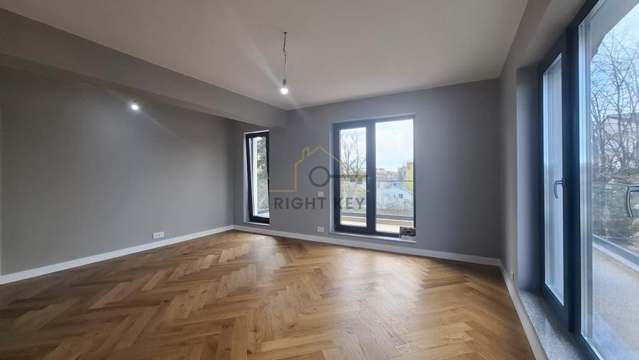 Apartament 3 camere in ansamblu nou/ 92 mp+ terasa 29mp/ Comision 0% - 3