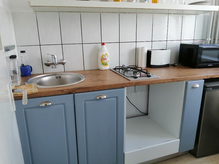 De închiriat garsonieră, - 11