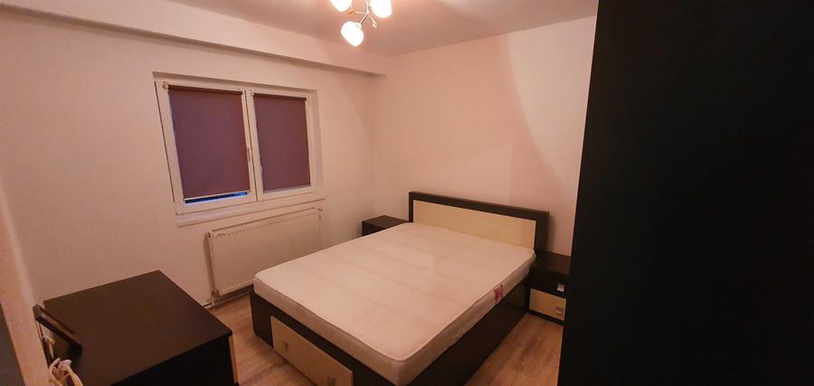 Apartament cu 2 camere semidecomandat în Turnișor