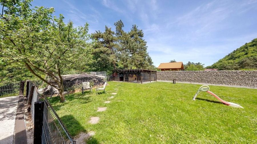 Suprafata generoasa teren - 19