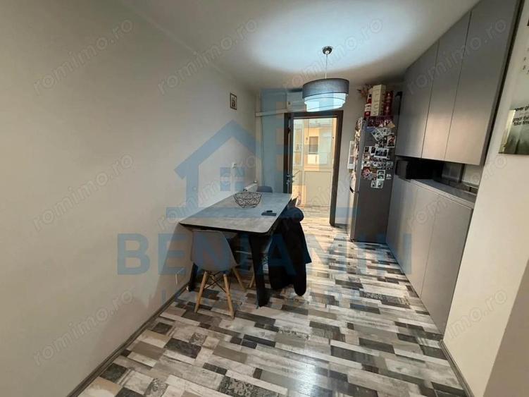 2 Decomandate - Etaj 3 - 52mp - Centrala - An 1985 - Renovat - Rovine - 2