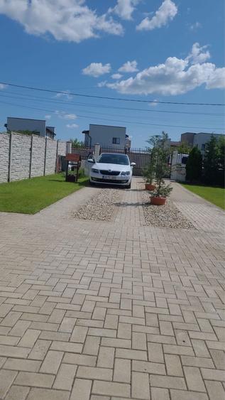 Casa de vanzare aproape de targul saptamanal bradu - 2