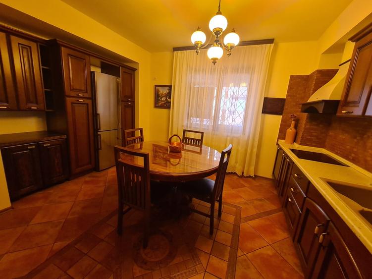 Duplex de lux în centrul stațiunii Mamaia – Eleganță la malul mării 270000 € - 12