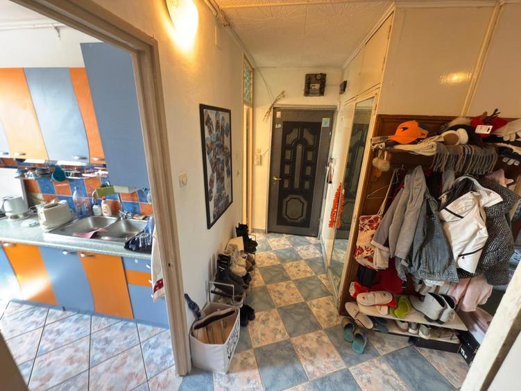 Apartament 4 camere, Ozana, langa scoala nr.116, doua bai, boxa in acte. - 6