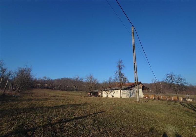 Se vinde Casa si teren cu priveliste, zona rurala - 20