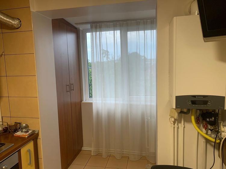 Apartament cu 3 camere în zona, mobilat si utilat -  Piata Centrala - 14