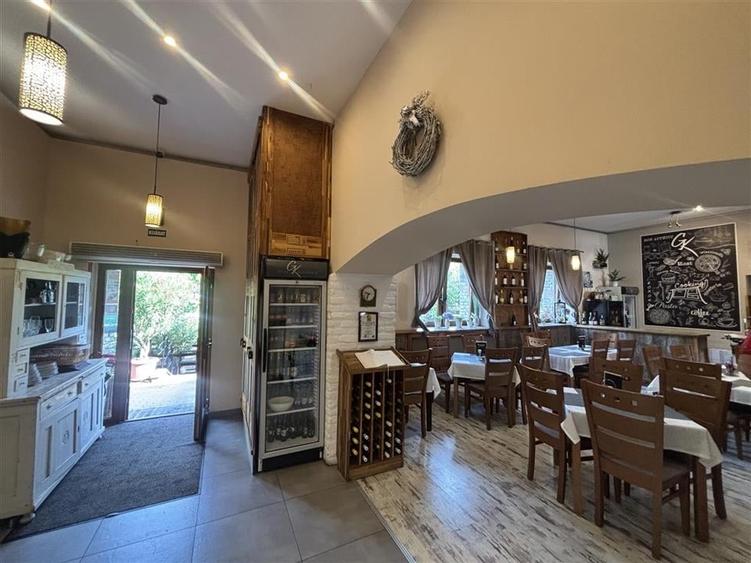 RESTAURANT GYULA | UNGARIA | PANOURI SOLARE | 245 MP |  TERASA PE LAC - 10