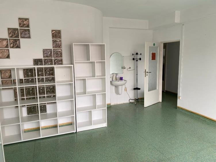 BIROURI/CABINETE MEDICALE  MOBILATE-Pretul include toate utilitatile - 5