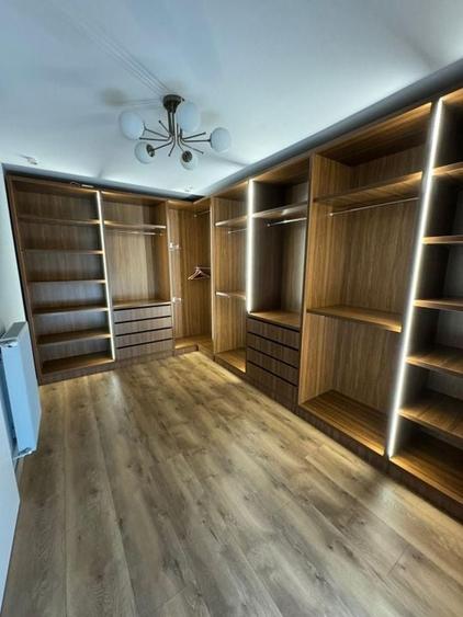 Vila  6 camere de inchiriat - 12