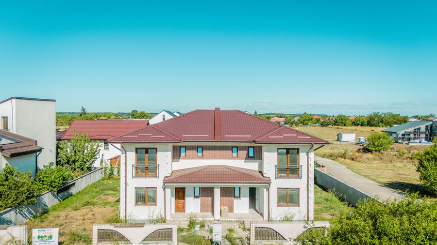 Vila alipita, impecabil executata, teren 350mp, preechipare AC - 1