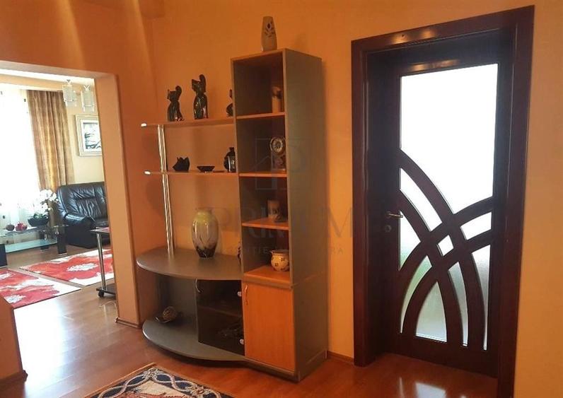 PUNCTELE CARDINALE - BLOC IZOLAT - 3 CAMERE - 2 BAI - CENTRALA PROPRIE - CLIMA - - 7