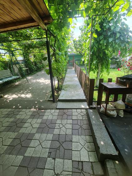 Vand casa 3camere in spate la blocul privilege - 1