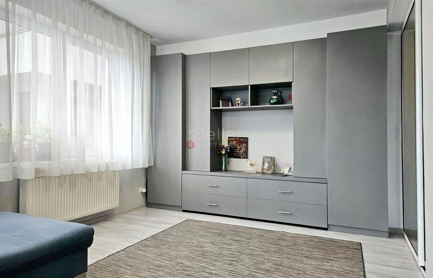 Apartament cu 3 camere decomandat, mobilat în Tractorul