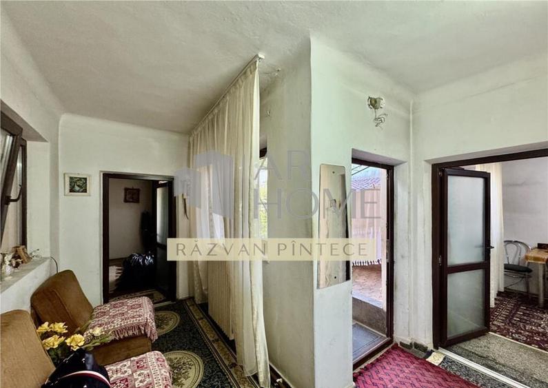 Casa P 1E, 6 camere, teren 250 mp, ultracentral, Ploiesti - 1