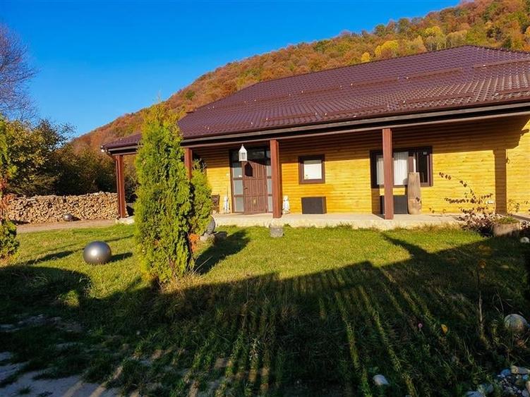 Exclusivitate! Col? de Rai: Casa arhitectura deosebita, cu acces direct la rau, - 4