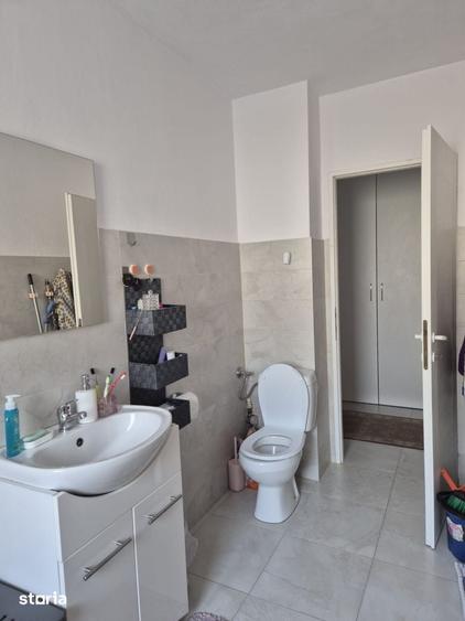 Apartament cu 2 camere,parcare inclusa, zona Florilor - 11