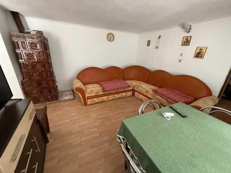 Casă cu 4 camere în Lunca