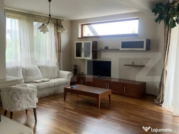 Casă cu 7 camere cu Teren 1200 Mp în Unirea