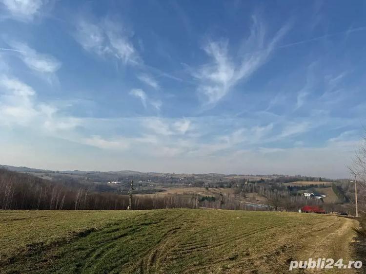 Teren de 10000 mp, în Valea Târnei