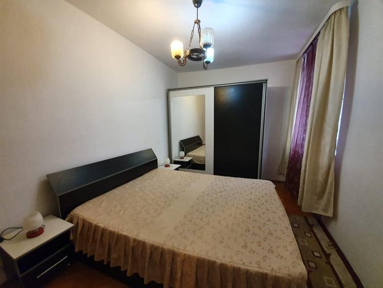 Apartament cu 2 camere semidecomandat în Teiul Doamnei