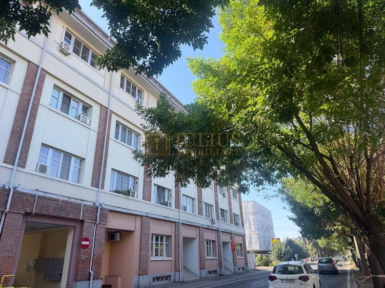 Garsonieră decomandată în Complex Studențesc