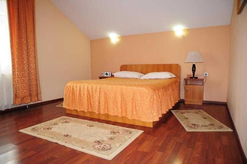 Casă cu 4 camere în Exterior Vest