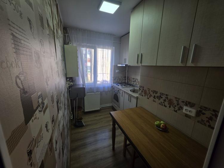Apartament cu 2 camere semidecomandat în Găvana