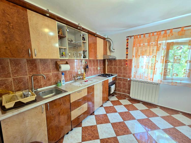 Apartament cu 2 camere decomandat în Brâncoveanu