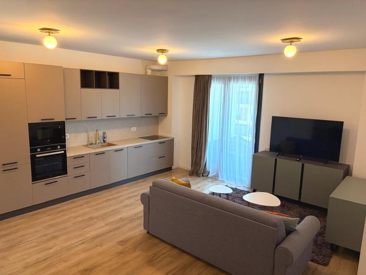 Apartament cu 2 camere, mobilat în Torontalului
