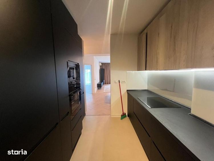 Apartament cu 4 camere în Herăstrău