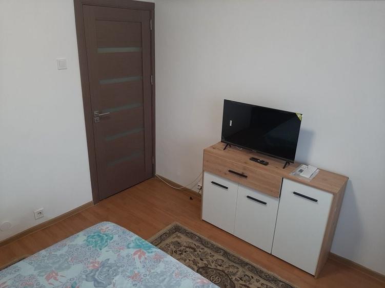 Inchiriez apartament 2 camere Rovine - 5