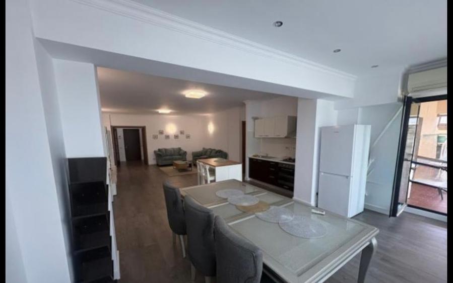 Apartament cu 3 camere decomandat în Grozăvești