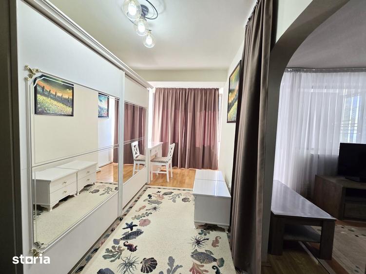 Apartament cu 4 camere în Mazepa 1